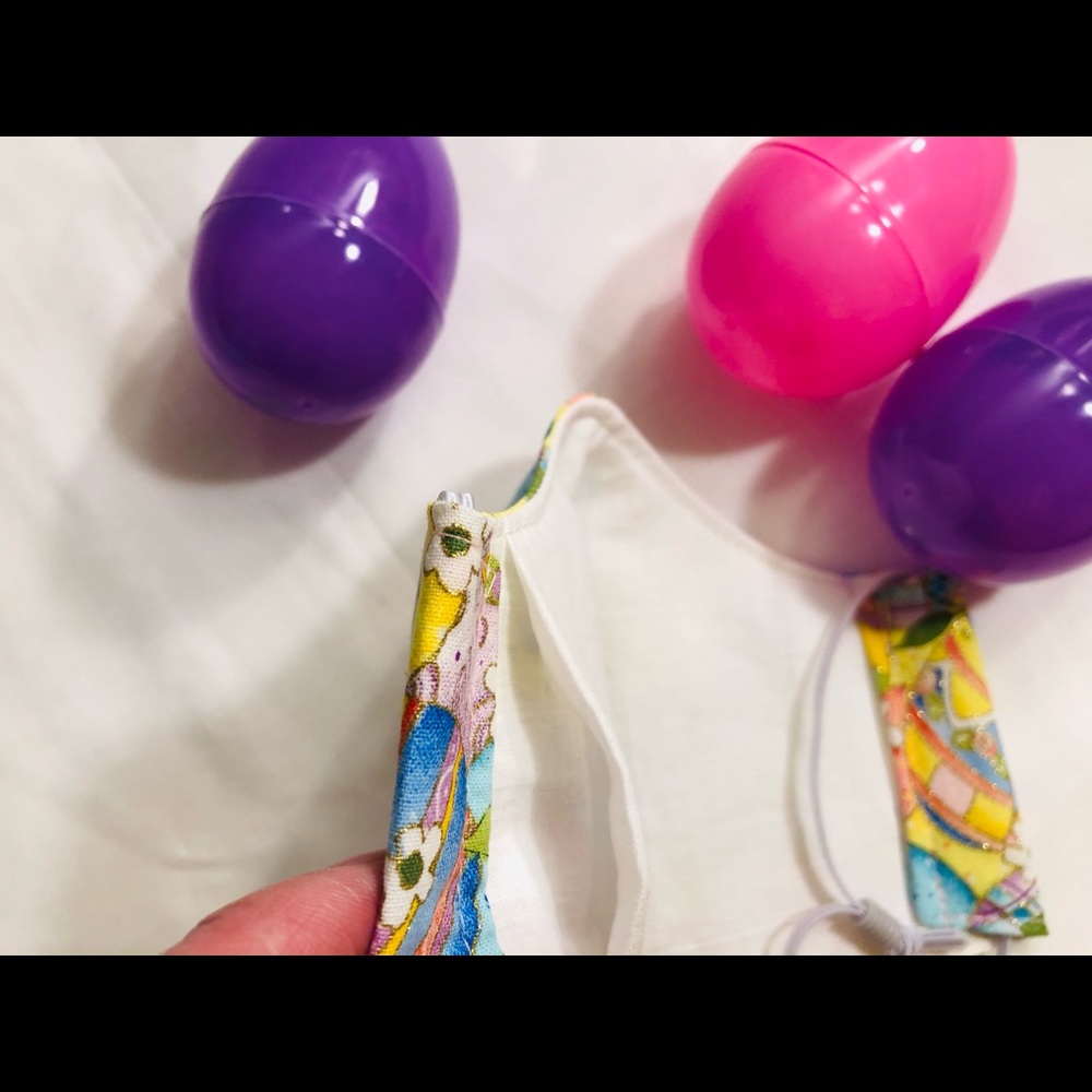 Easter theme face mask - Picture 3 of 3